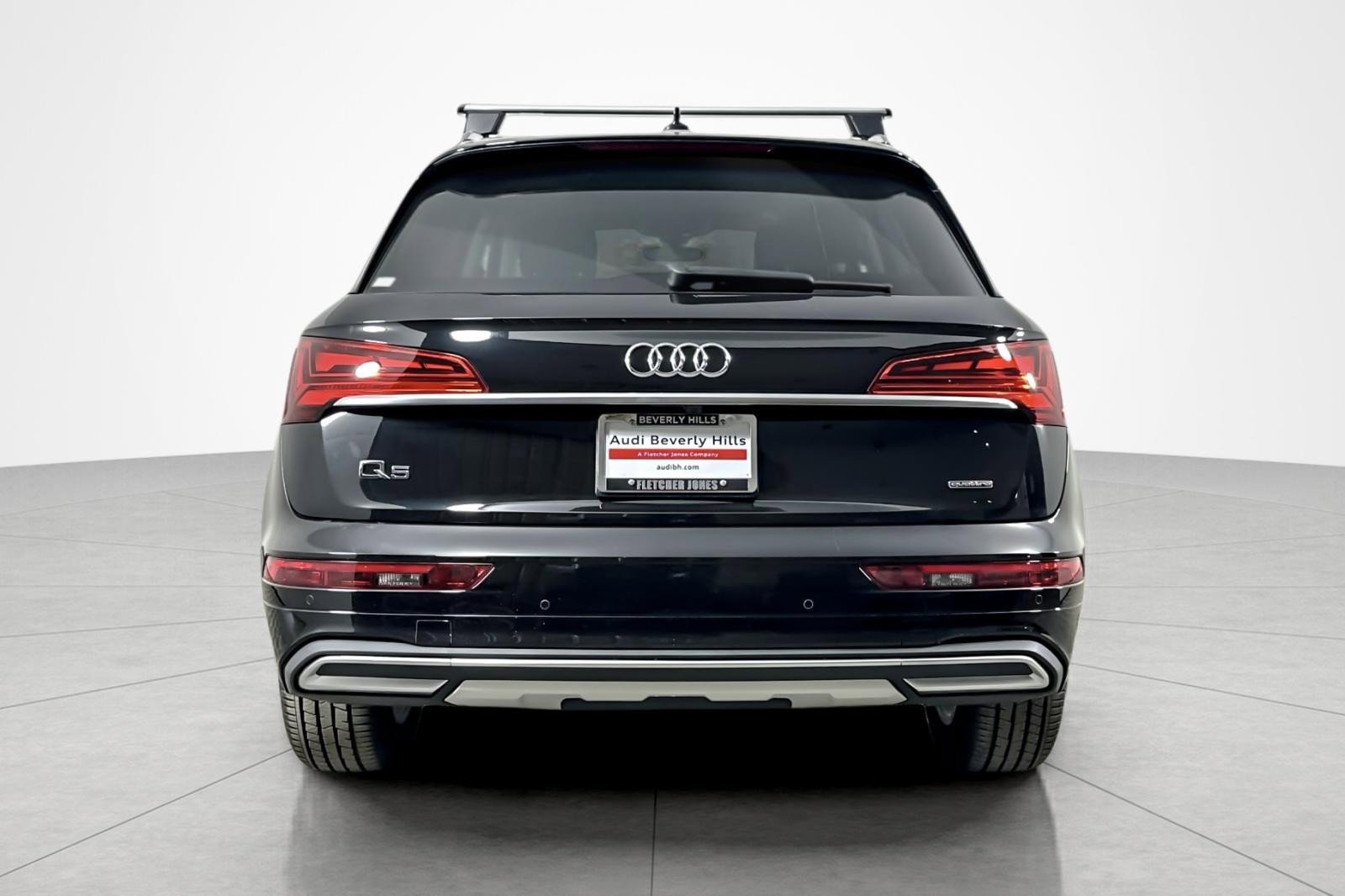 Used 2023 Audi Q5 2.0T Premium w/ Convenience Package AWD/4WD image 4