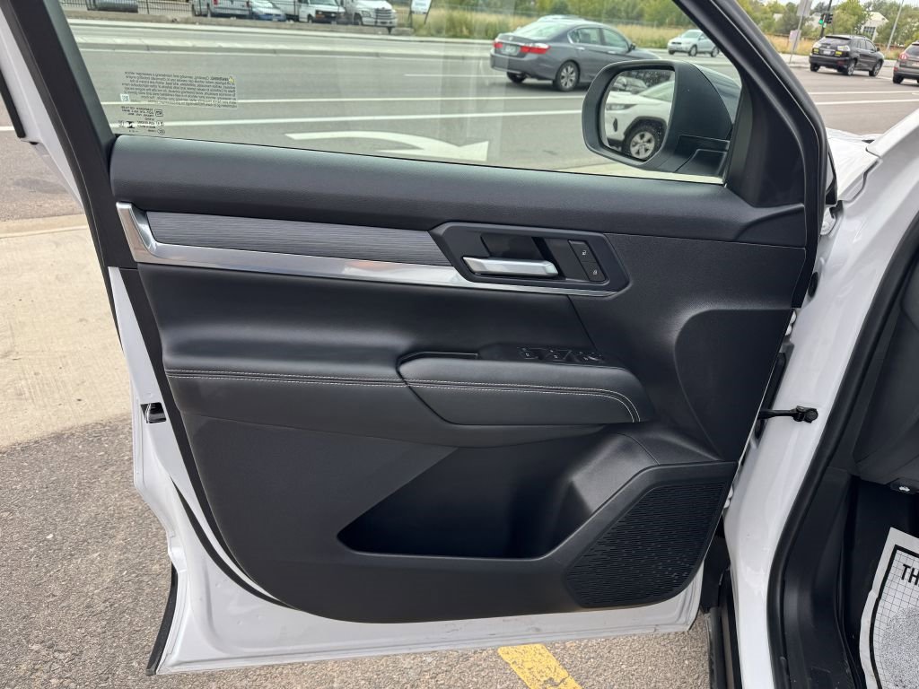 Used 2025 GMC Terrain Elevation image 15