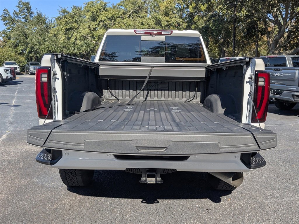 Used 2025 GMC Sierra 2500 Denali Ultimate w/ Max Trailering Package image 13