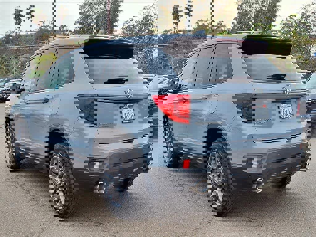 Used 2023 Honda Passport EX-L image 7
