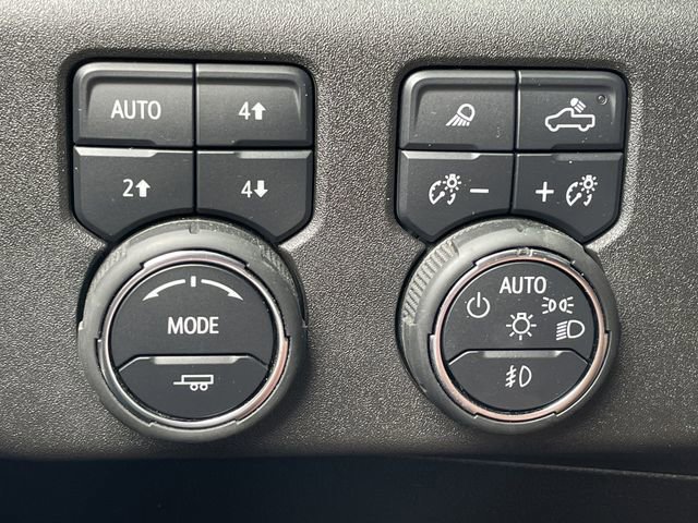 Used 2025 Chevrolet Silverado 2500 LTZ w/ LTZ Convenience Package image 21