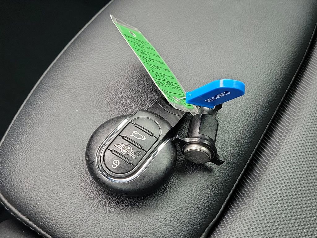 Used 2019 MINI Cooper S w/ Signature Upholstery Package image 30