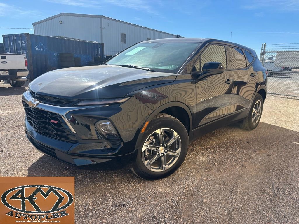 Used 2025 Chevrolet Blazer LT video 1