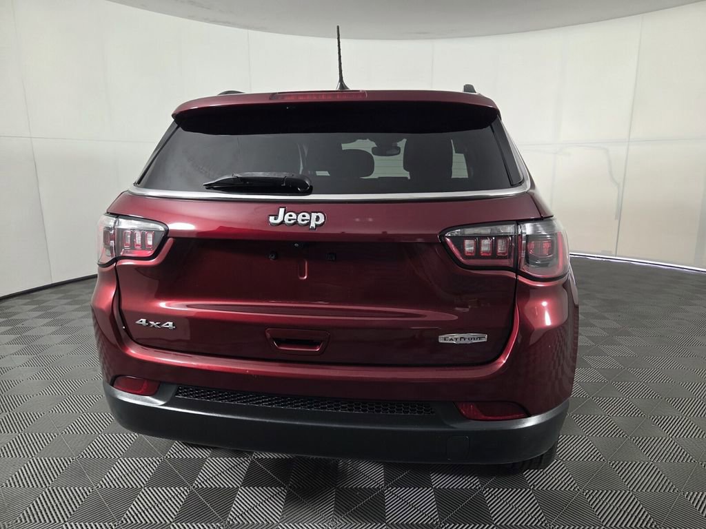 Certified 2022 Jeep Compass Latitude w/ Convenience Group AWD/4WD image 7