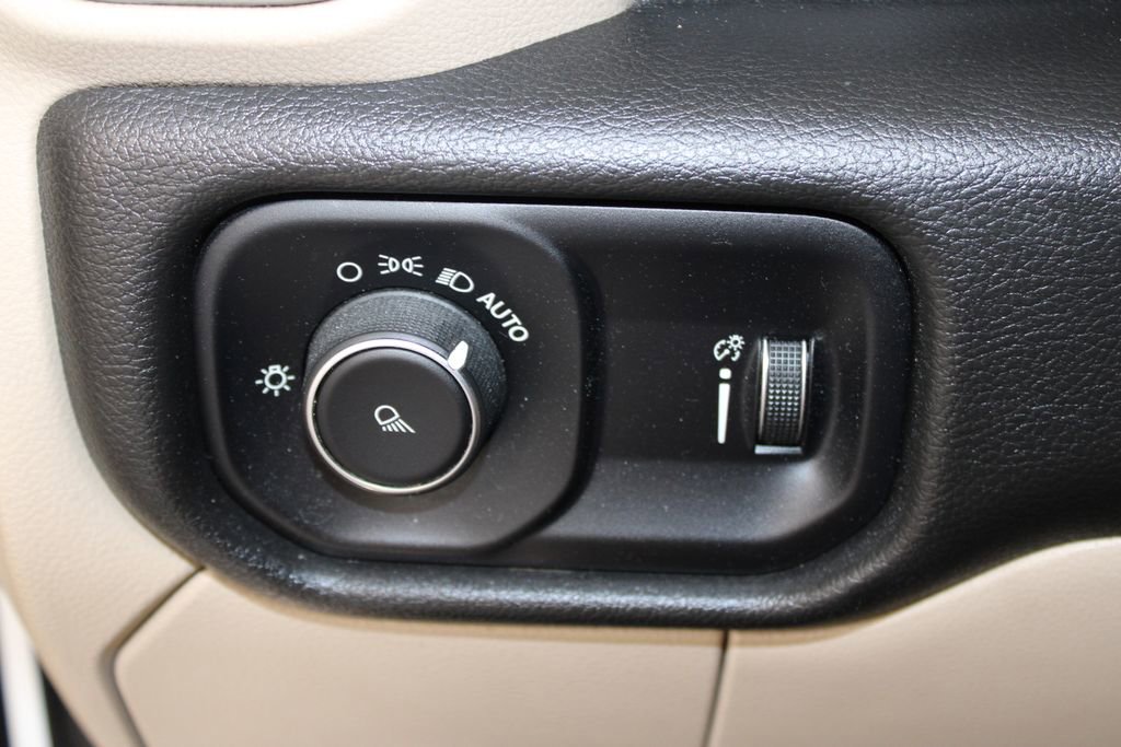 Used 2022 RAM 3500 Big Horn image 40