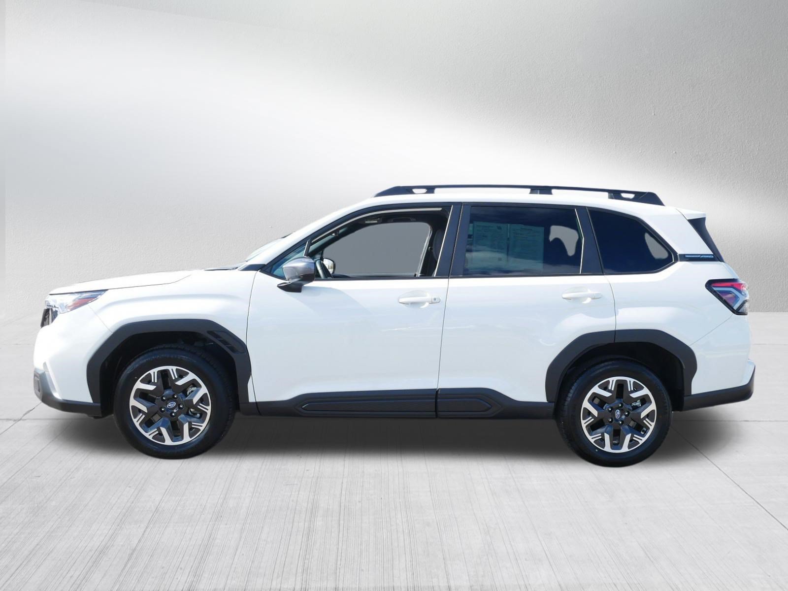 Used 2026 Subaru Forester Premium AWD/4WD image 4