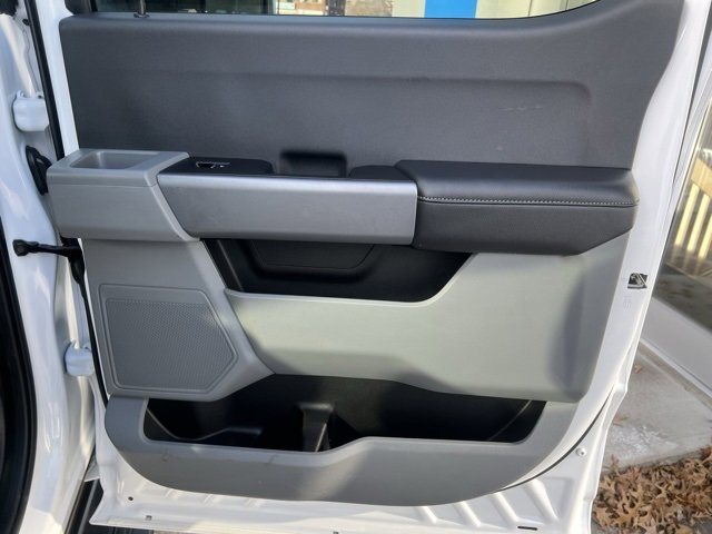 Used 2024 Ford F250 XLT w/ Snow Plow Prep Package image 19