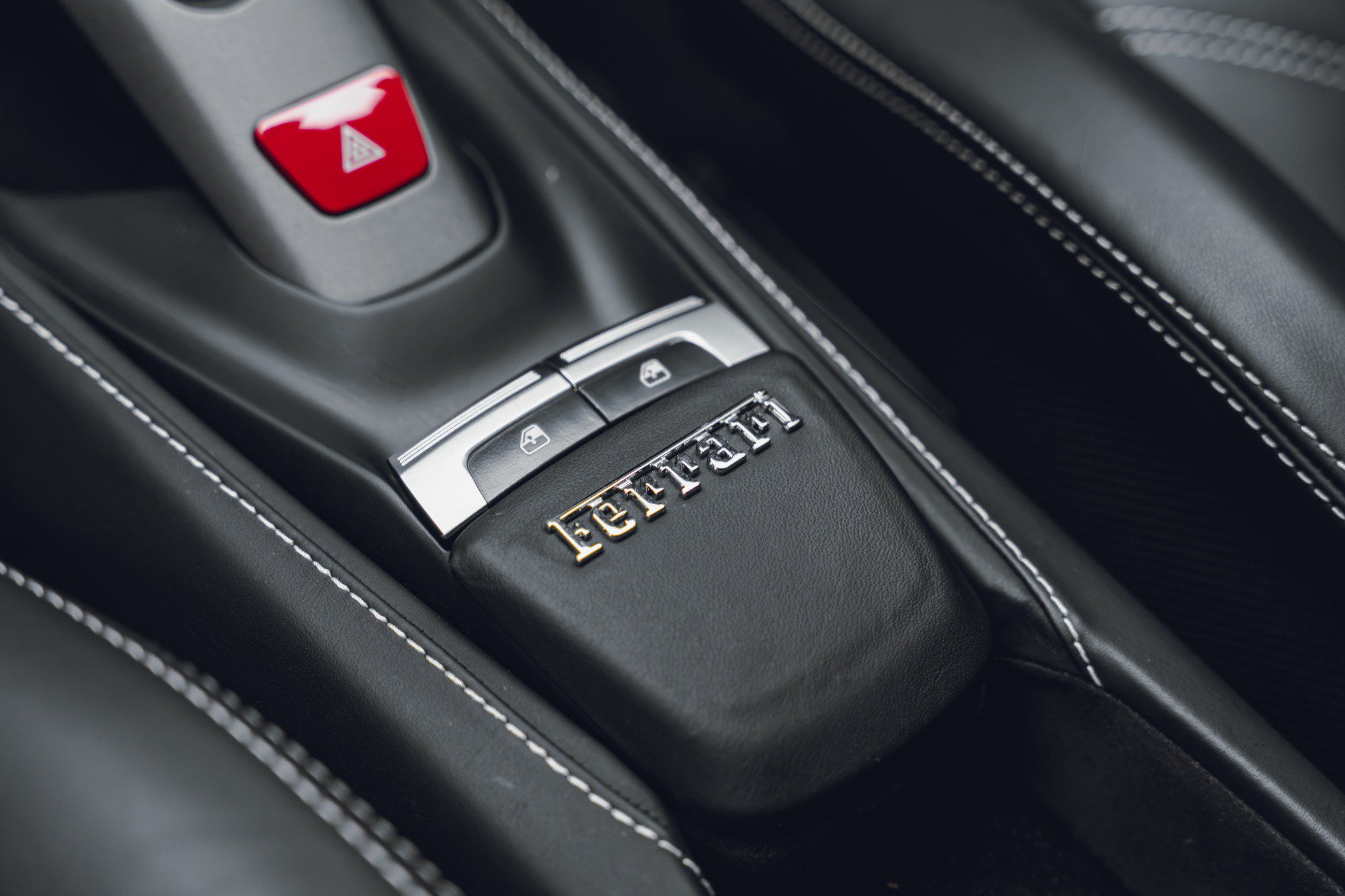 Used 2018 Ferrari 488 GTB RWD image 44