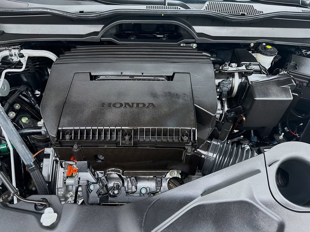 Used 2025 Honda Pilot Sport image 35