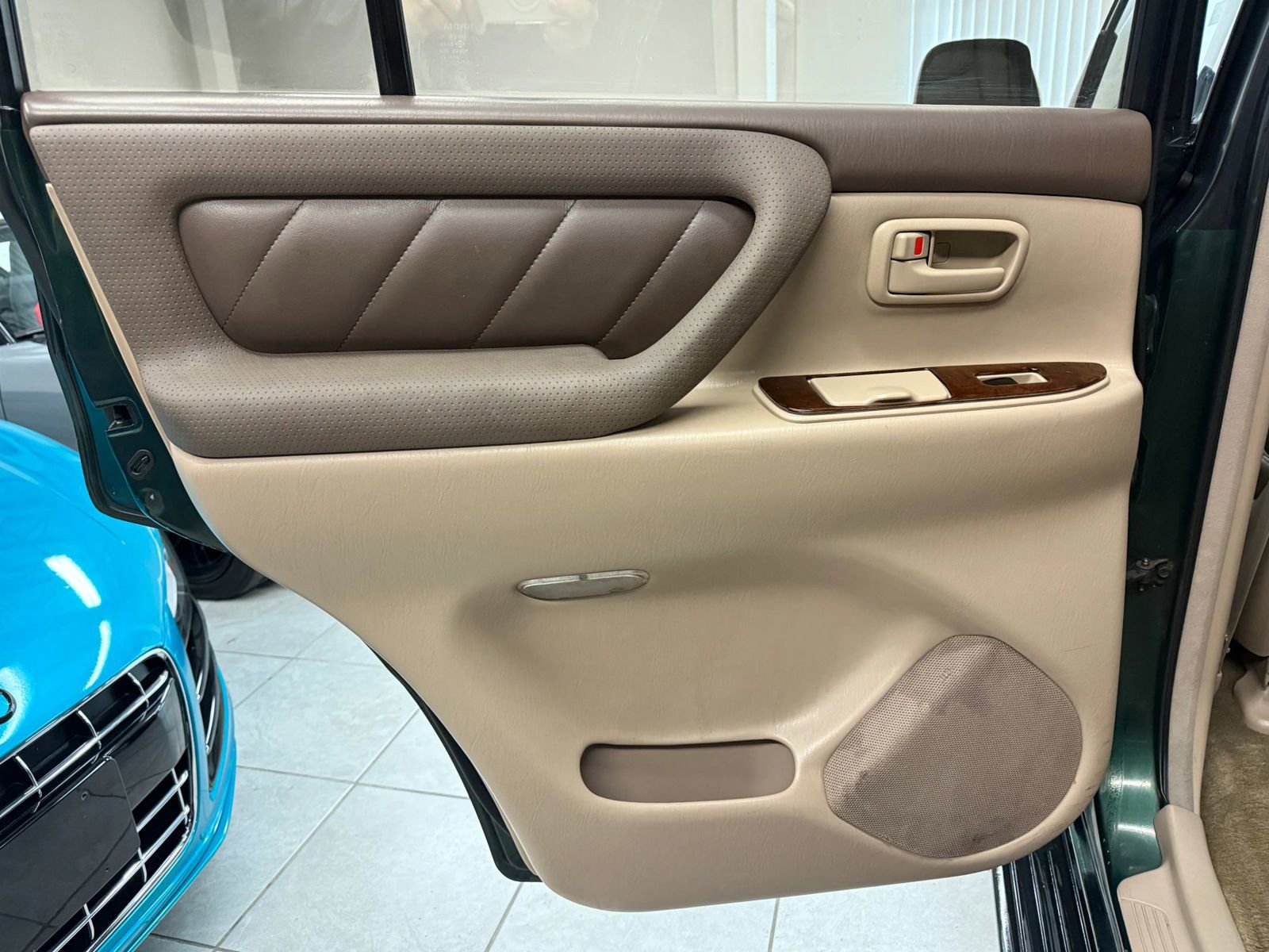 Used 1998 Toyota Land Cruiser image 17