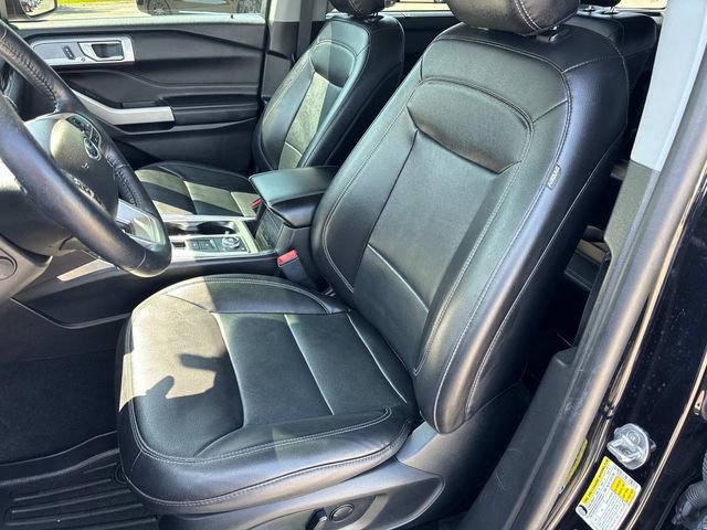 Used 2023 Ford Explorer Limited w/ Equipment Group 301A image 33