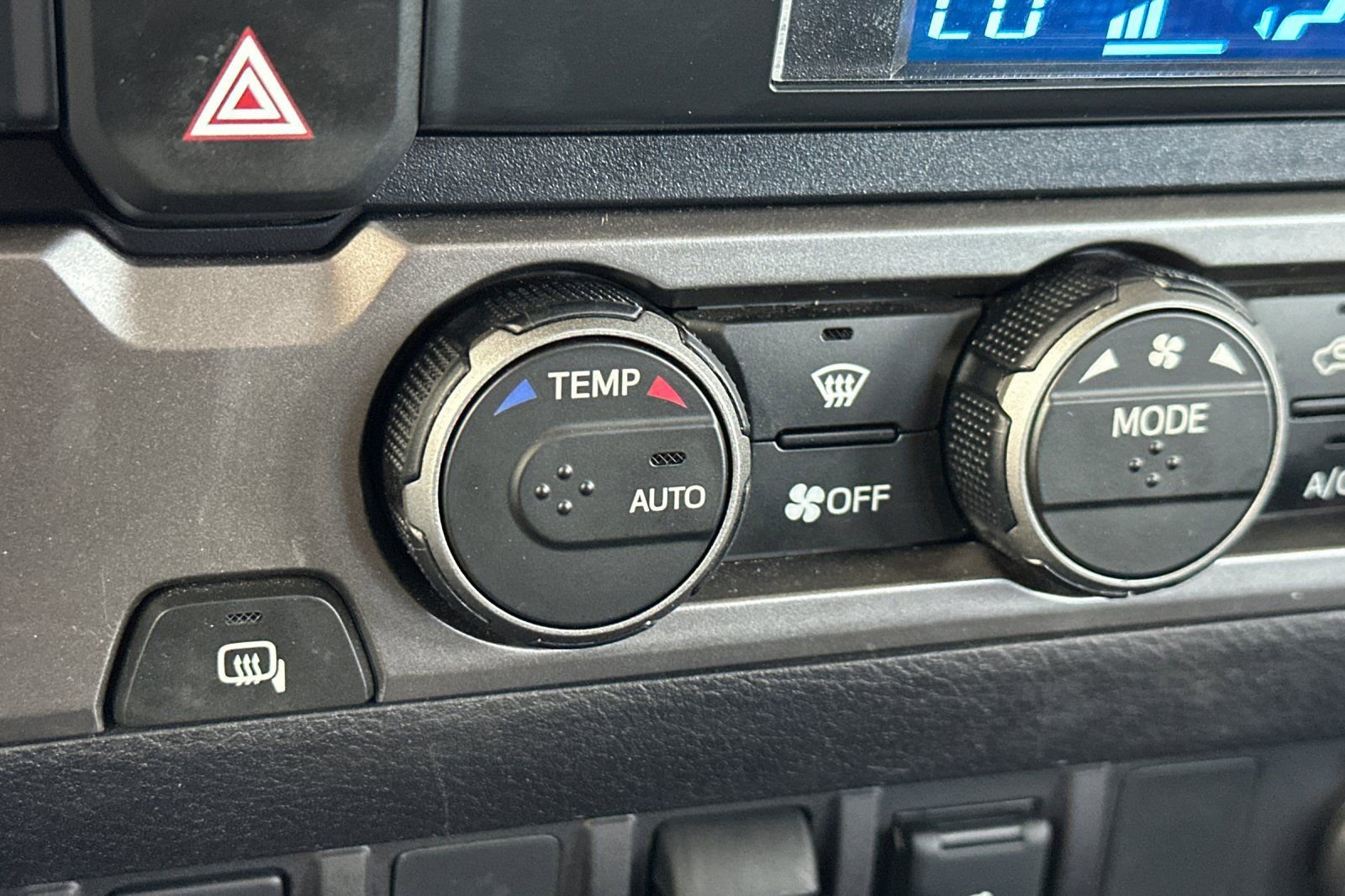 Certified 2022 Toyota Tacoma SR5 image 29