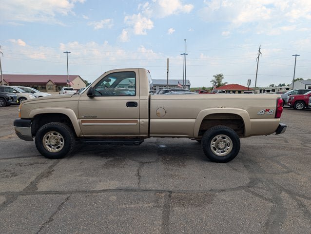 Used 2004 Chevrolet Silverado 2500 LS w/ Snow Plow Prep Package AWD/4WD image 5