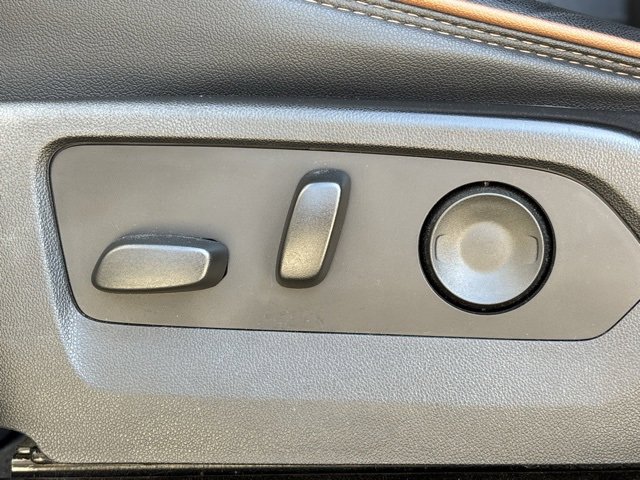 Certified 2023 GMC Canyon AT4 image 13