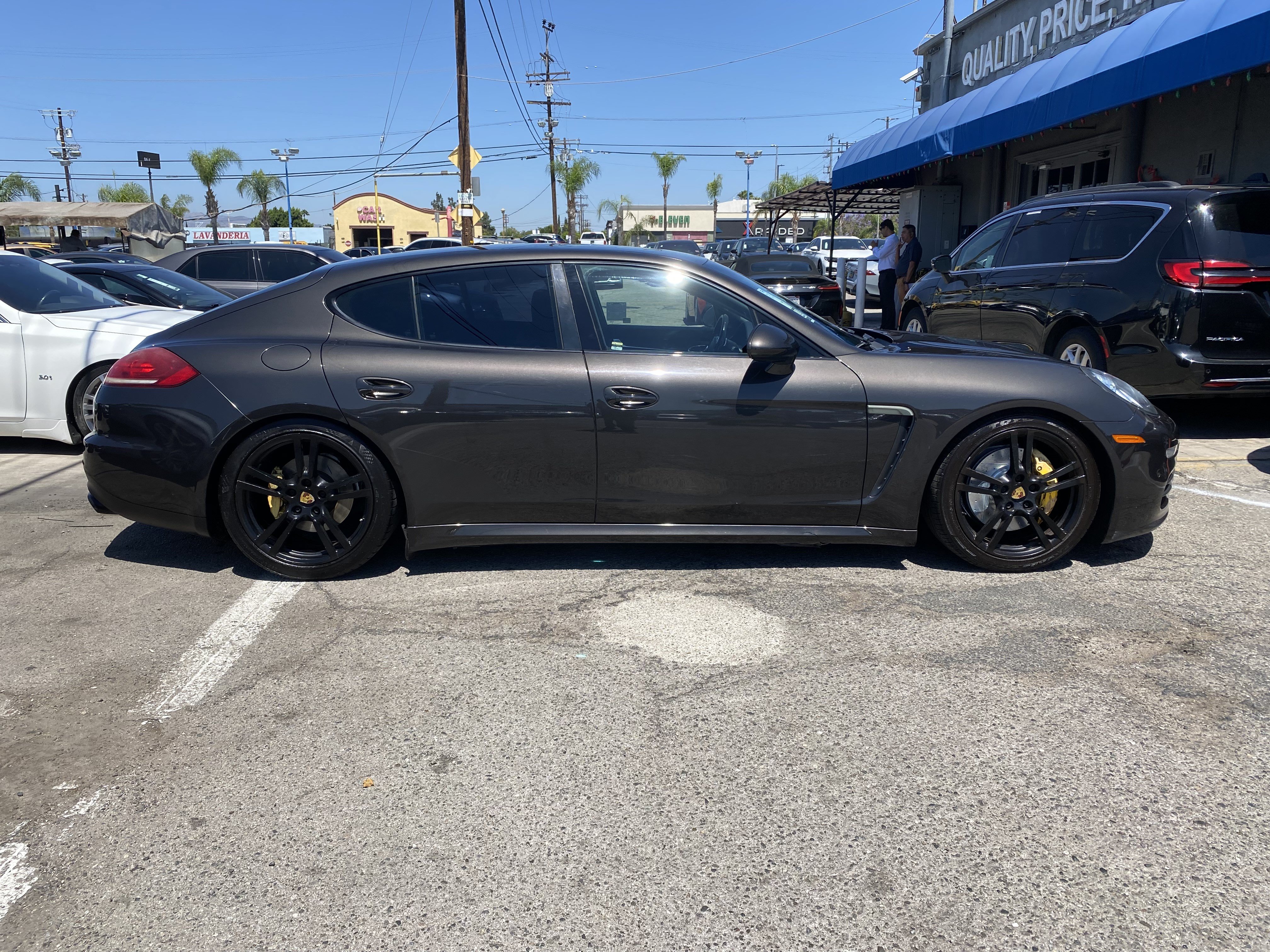 Used 2016 Porsche Panamera Edition RWD image 8