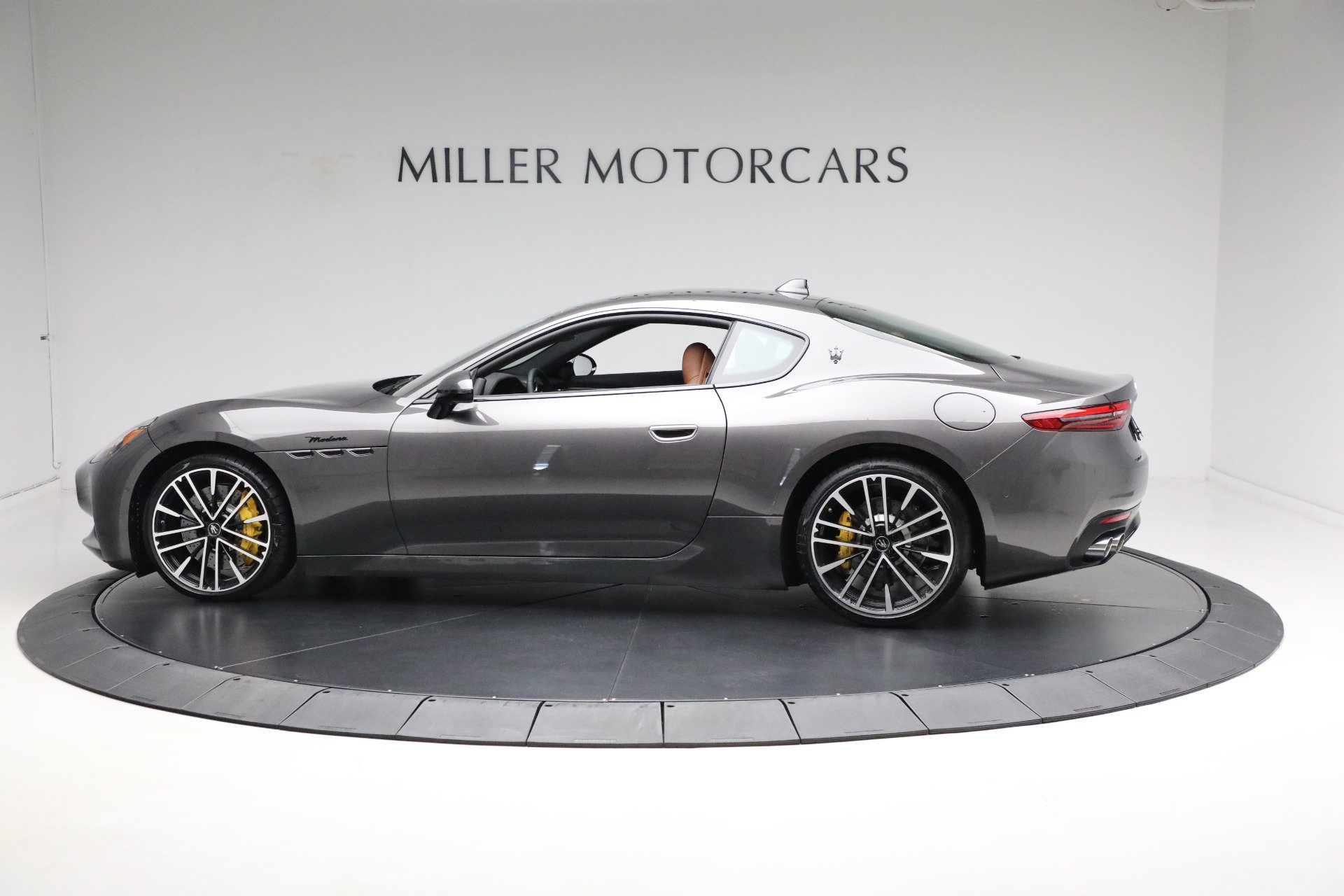Certified 2024 Maserati GranTurismo Modena AWD/4WD image 4