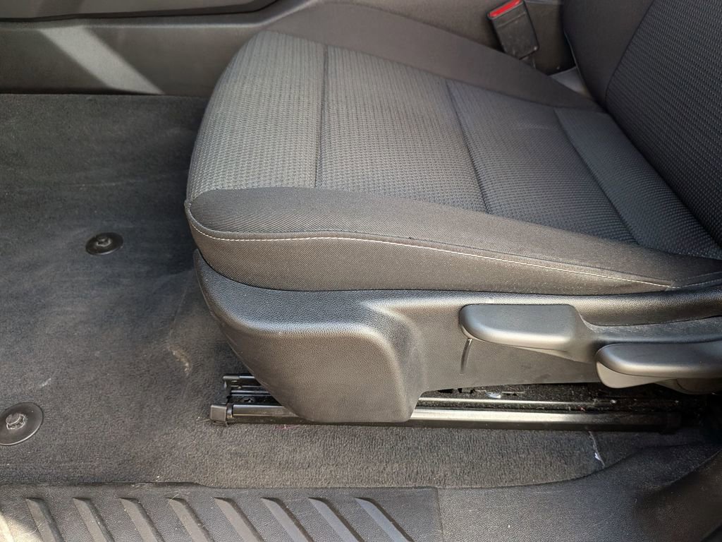 Used 2024 Chevrolet Colorado LT w/ LT Convenience Package image 14