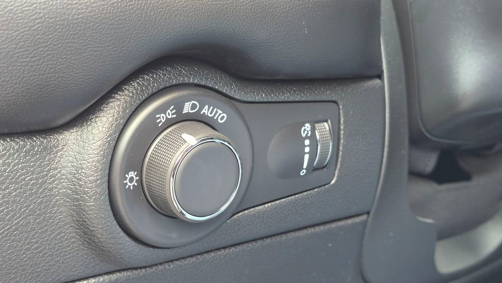 Used 2025 Dodge Durango R/T image 26