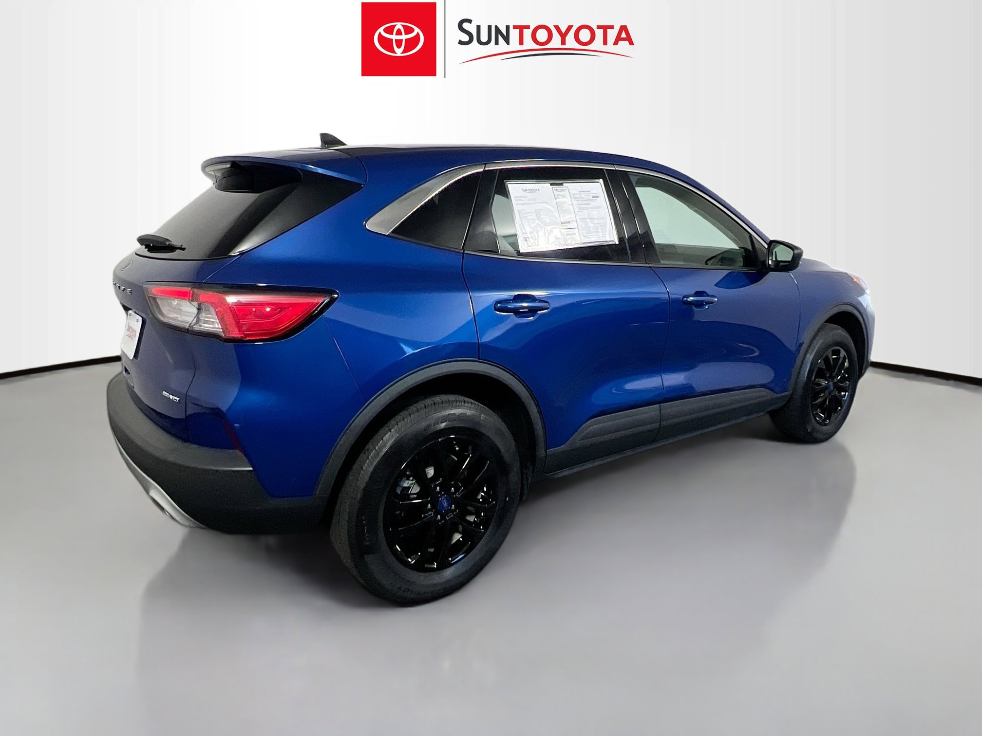 Used 2022 Ford Escape SE image 4