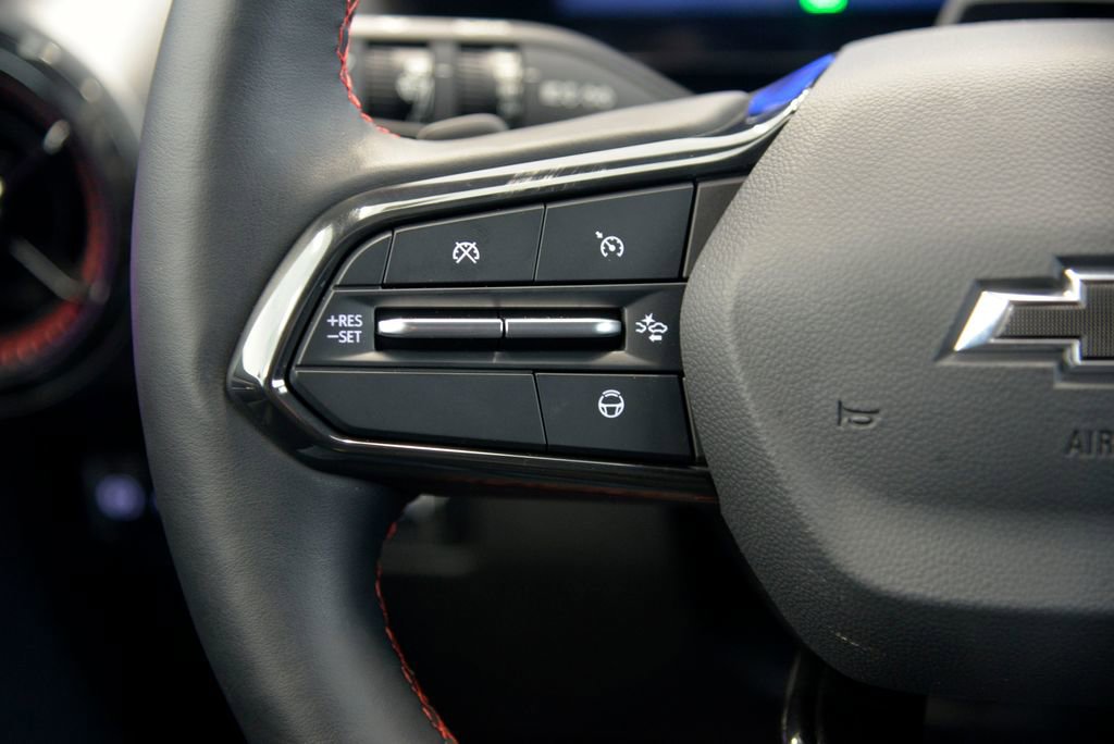 Used 2024 Chevrolet Equinox EV RS image 22