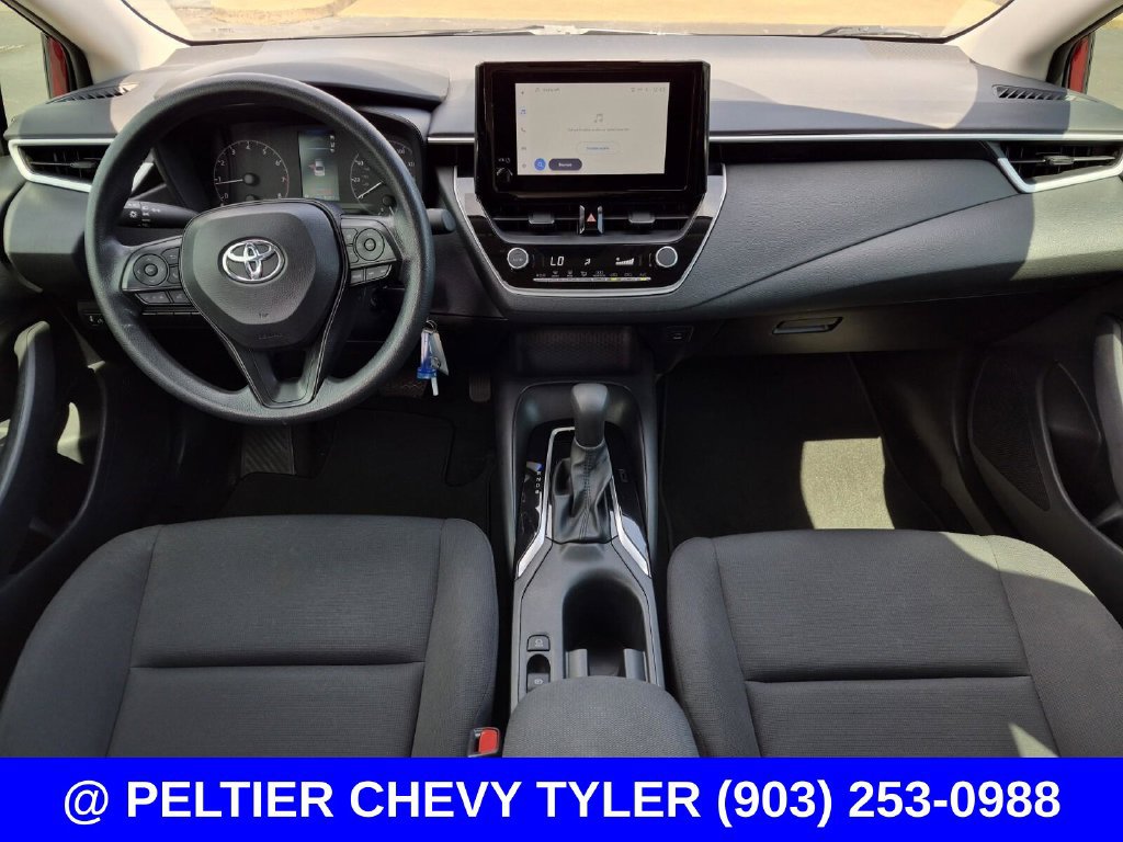 Used 2025 Toyota Corolla LE FWD image 30