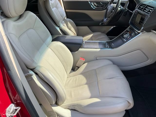 Used 2017 Lincoln Continental Select w/ Climate Package AWD/4WD image 20