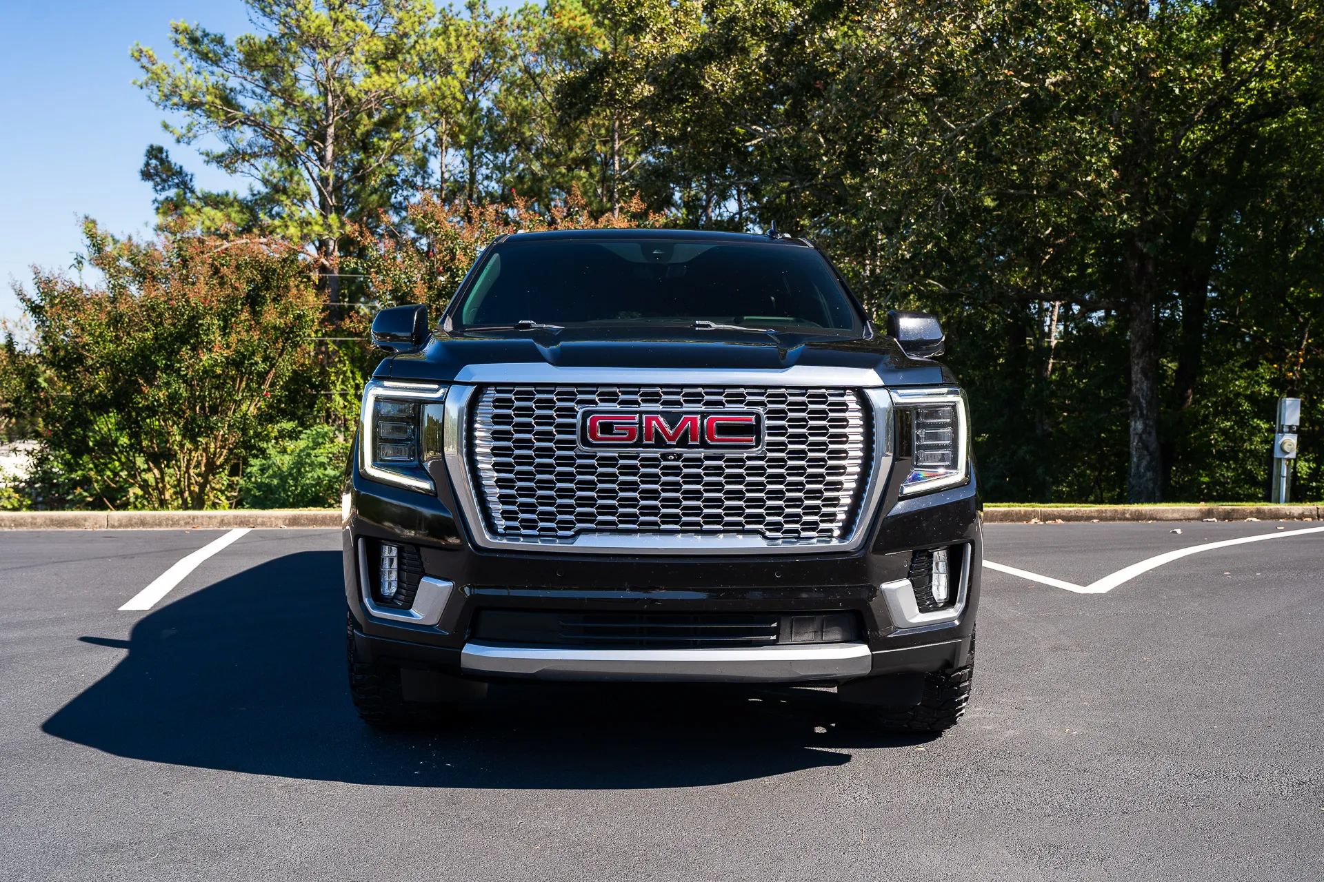 Used 2021 GMC Yukon XL Denali w/ Denali Premium Package RWD image 14