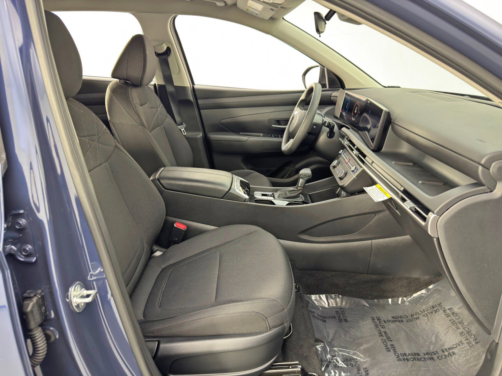 Used 2025 Hyundai Tucson SE image 14