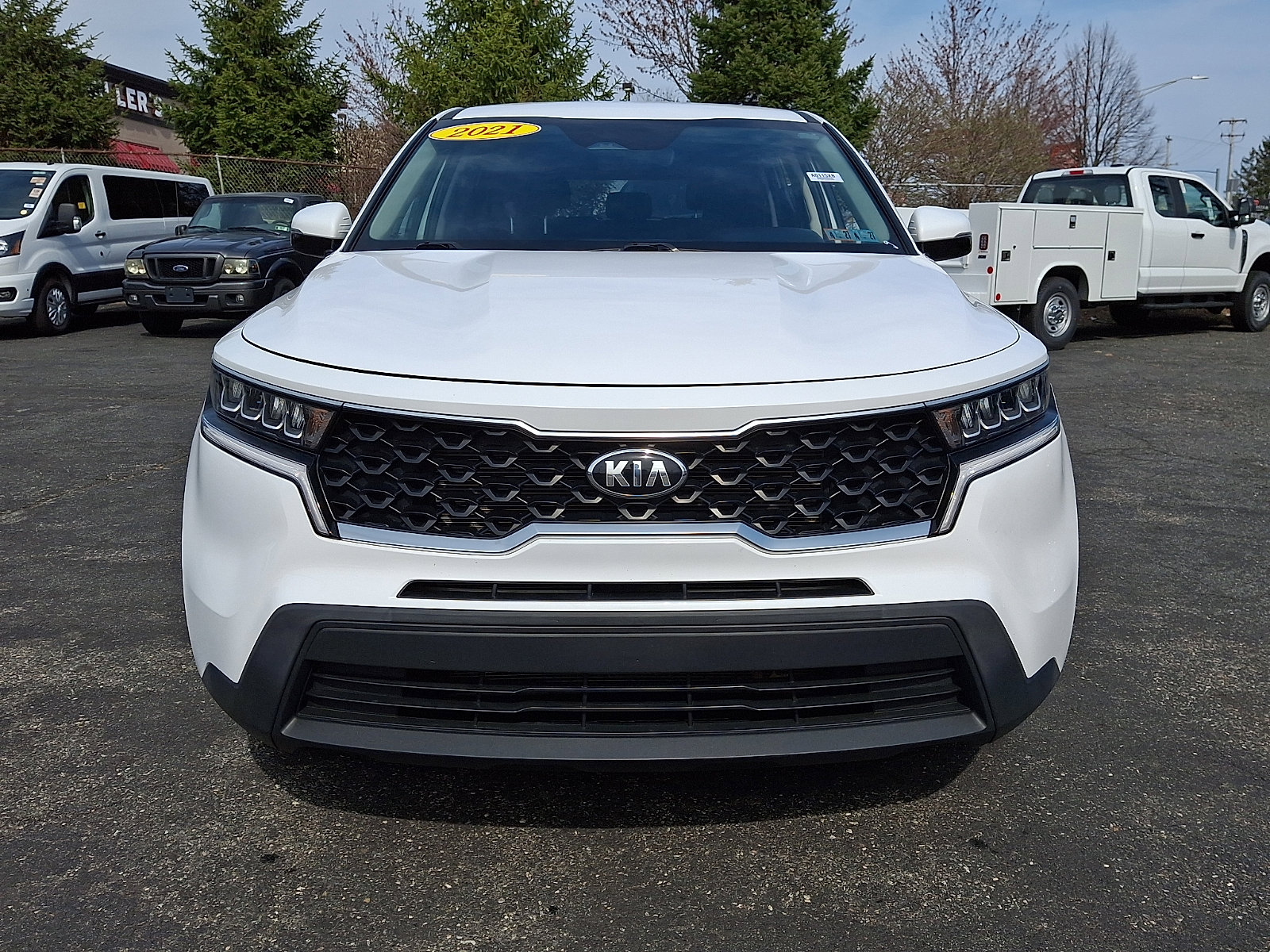 Used 2021 Kia Sorento LX image 2