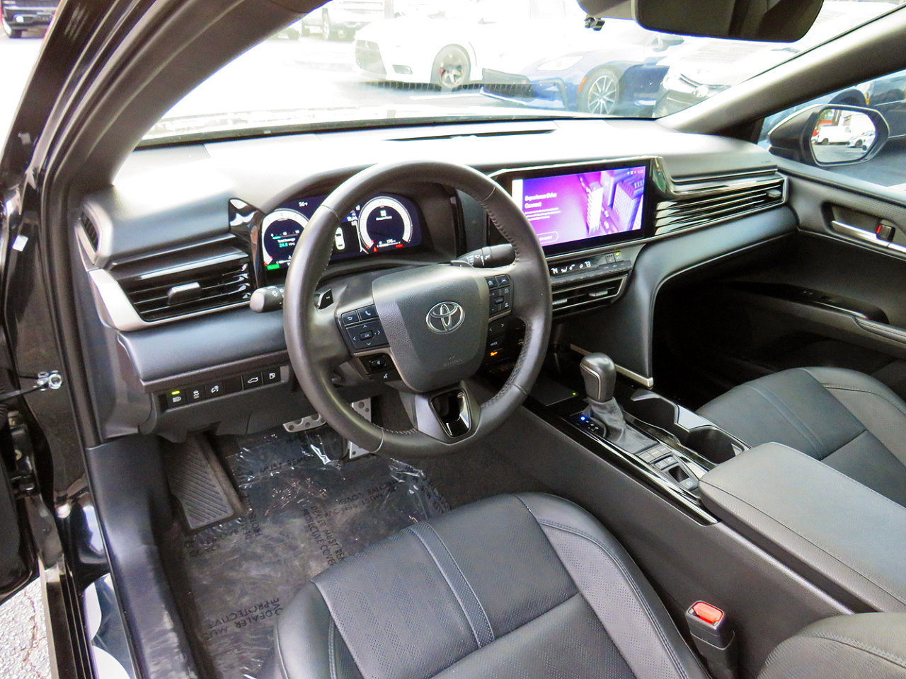 Used 2025 Toyota Camry XSE image 12