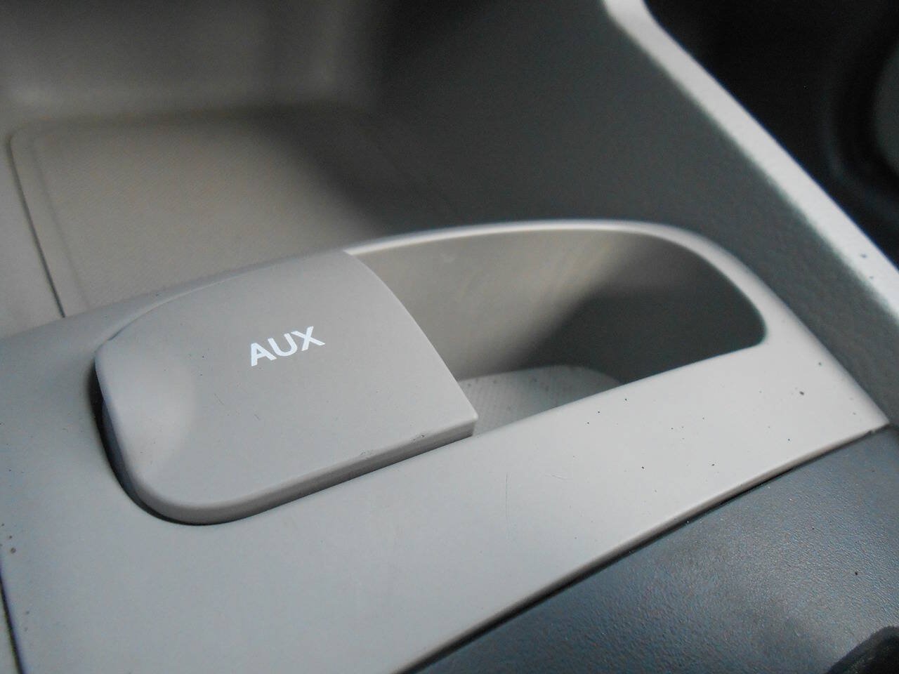 Used 2009 Kia Spectra EX FWD image 15