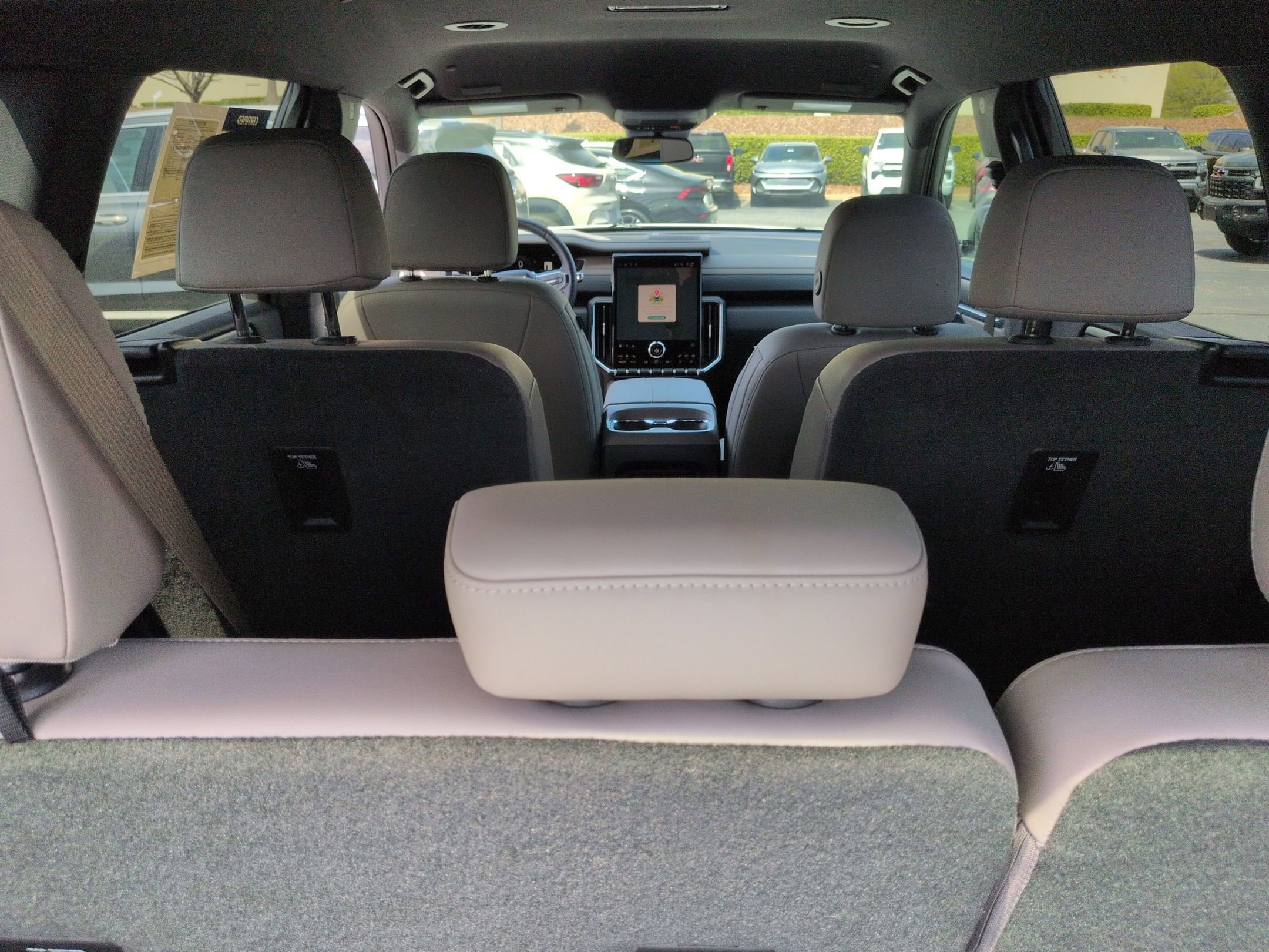 Certified 2025 GMC Acadia Elevation w/ Elevation Premium Package image 33