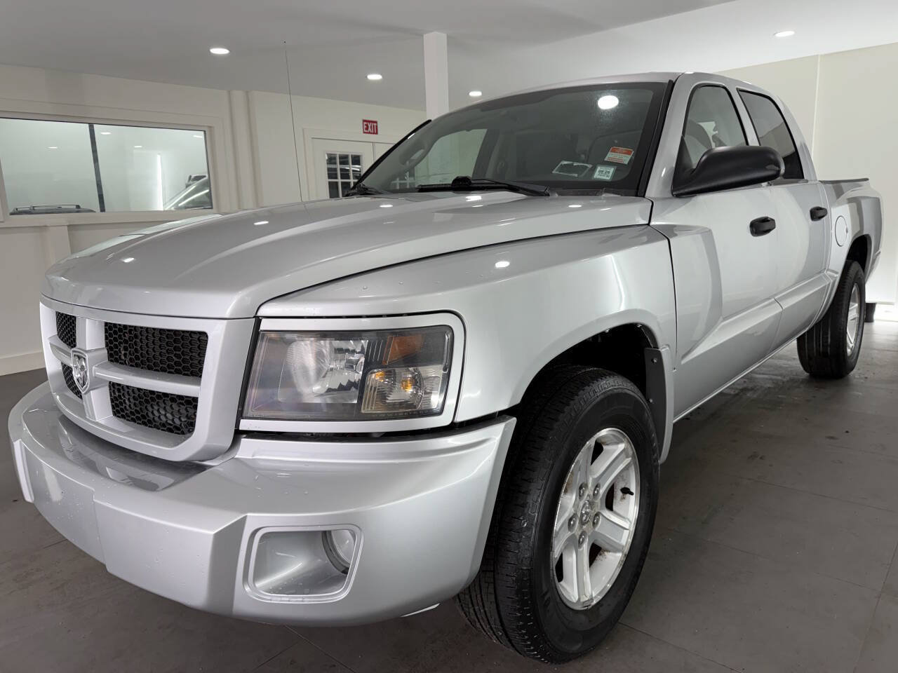 Used 2011 Dodge Dakota Big Horn AWD/4WD image 1