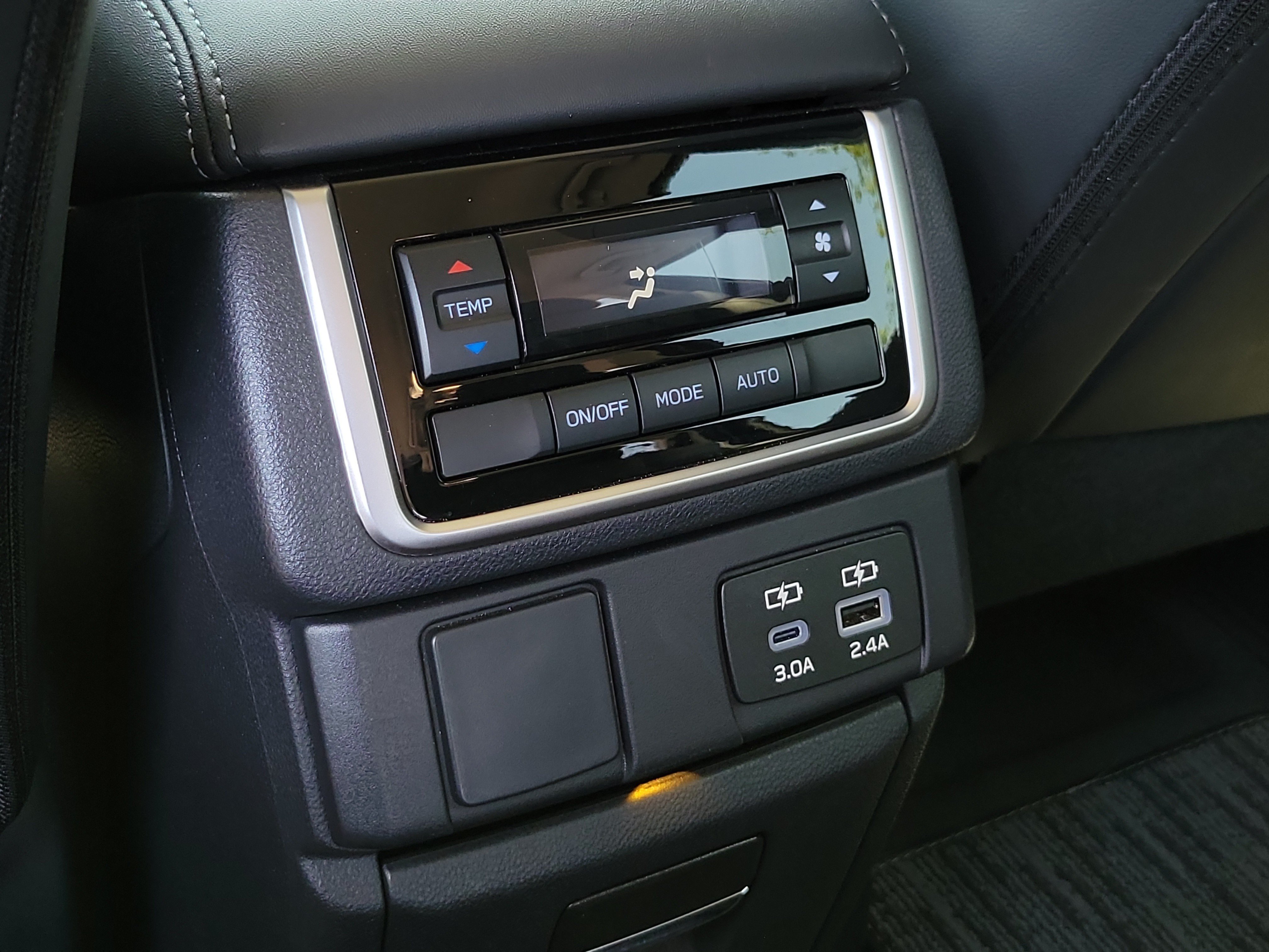 Used 2026 Subaru Ascent Premium AWD/4WD image 18