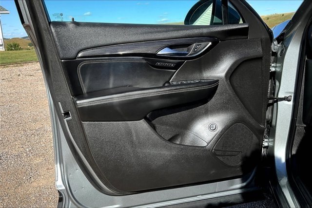 Used 2023 Buick Envision Essence image 20