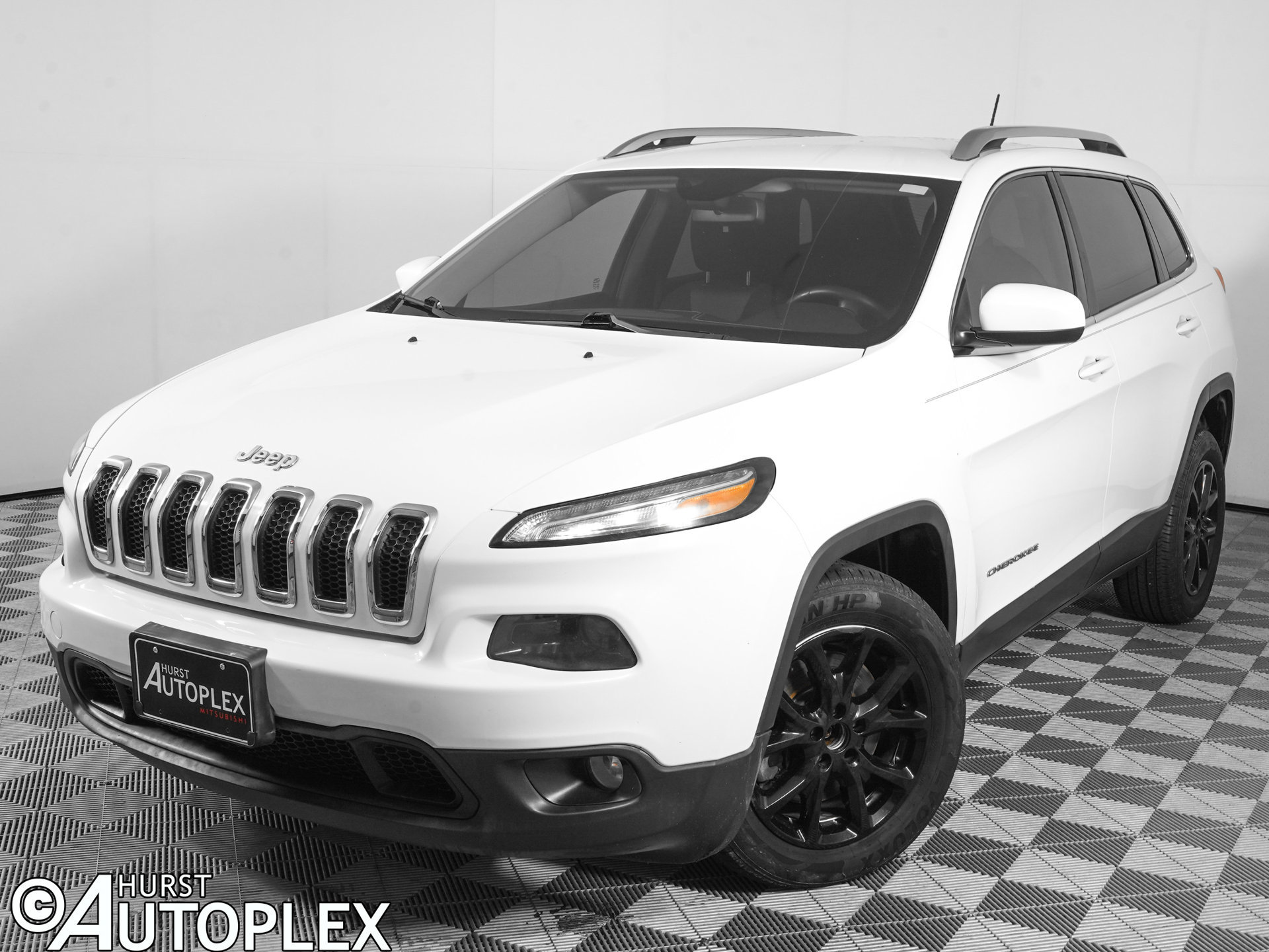 Used 2014 Jeep Cherokee Latitude FWD image 1