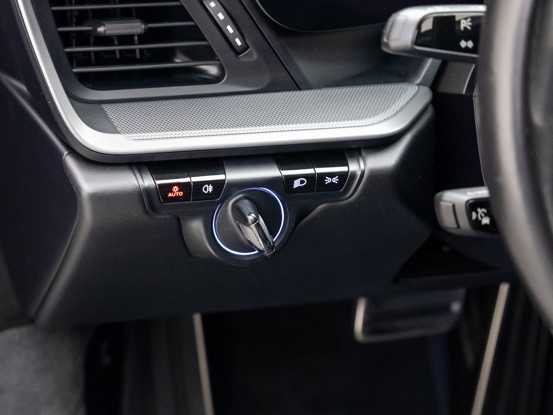 Used 2020 Porsche 911 Carrera S image 20