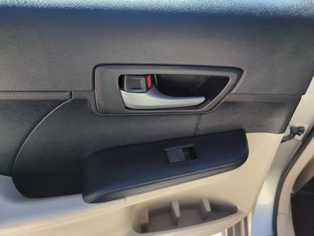 Used 2014 Toyota Camry LE image 23