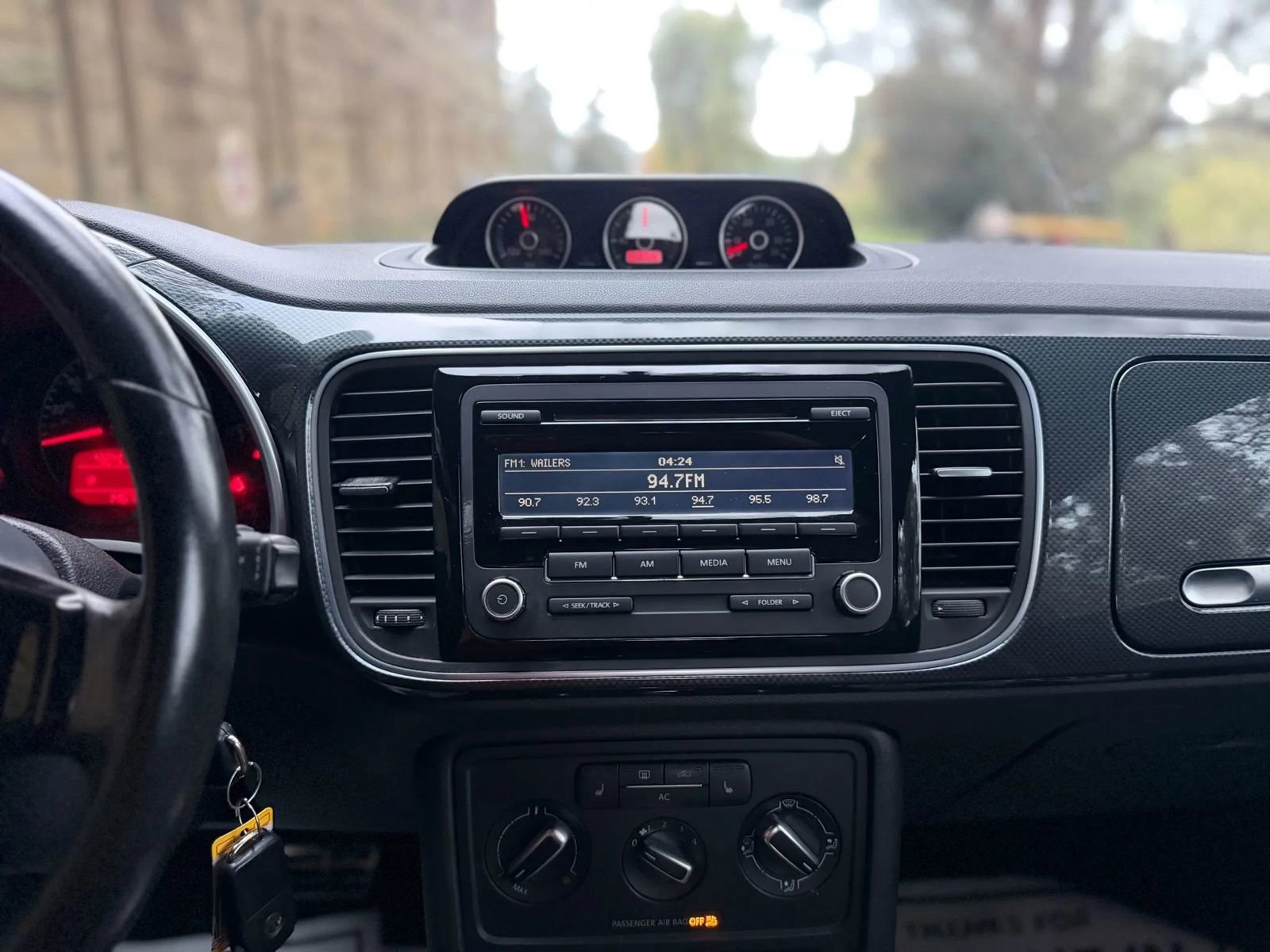 Used 2012 Volkswagen Beetle Turbo image 12