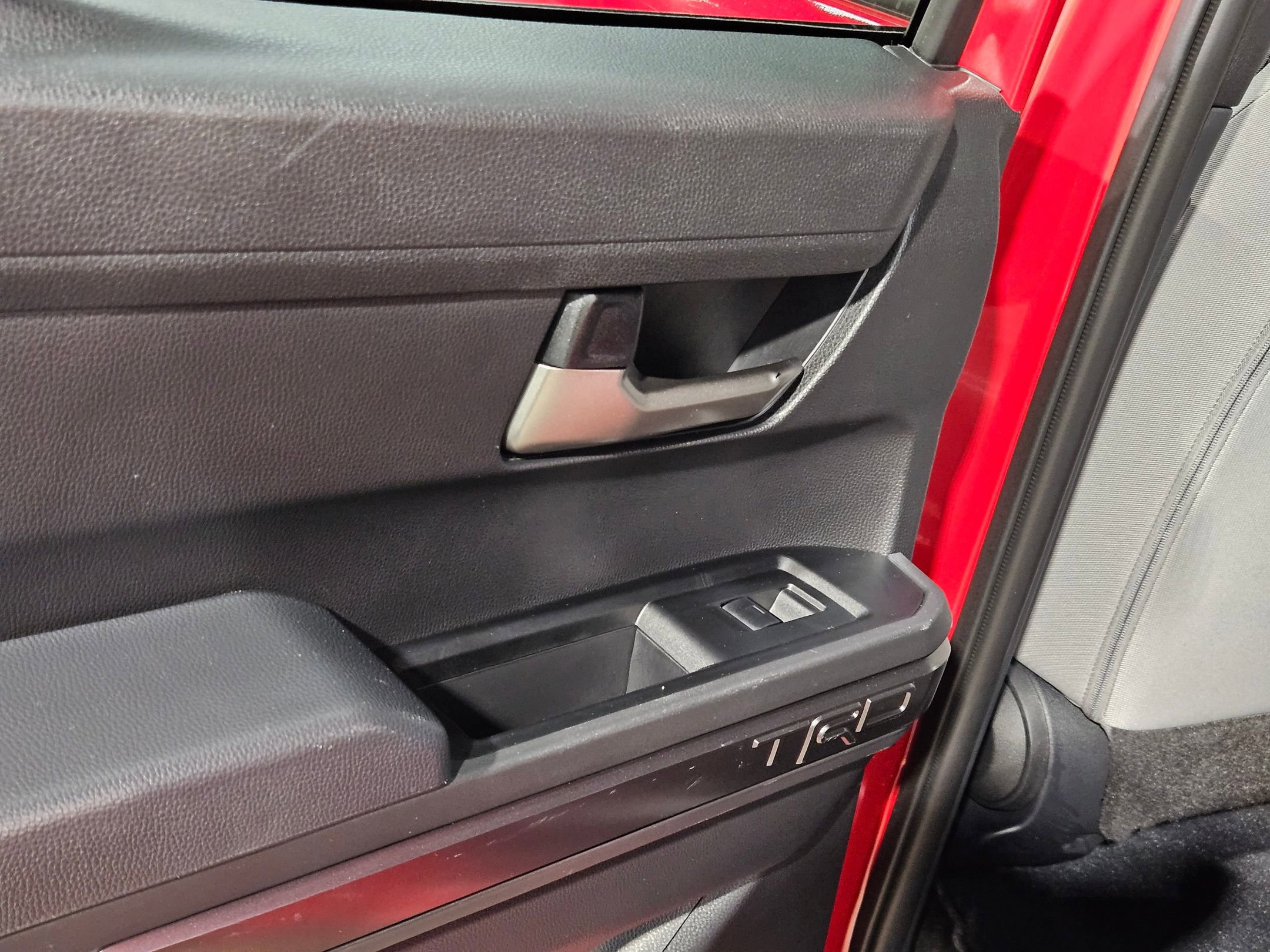 Certified 2024 Toyota Tacoma TRD Off-Road image 34