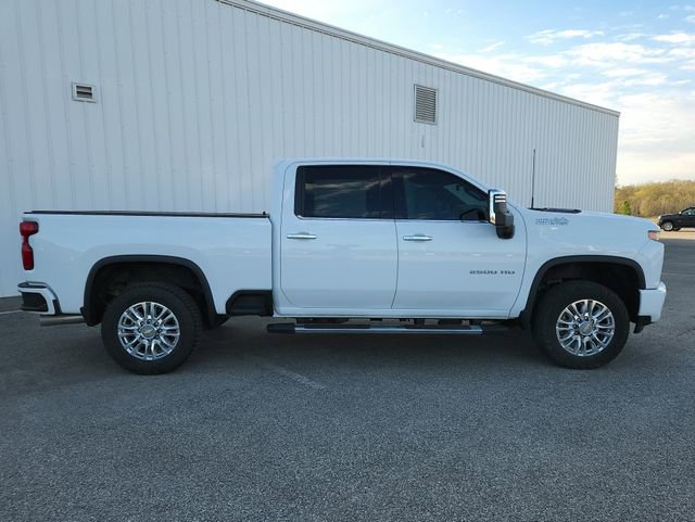 Used 2022 Chevrolet Silverado 2500 High Country w/ Technology Package image 9