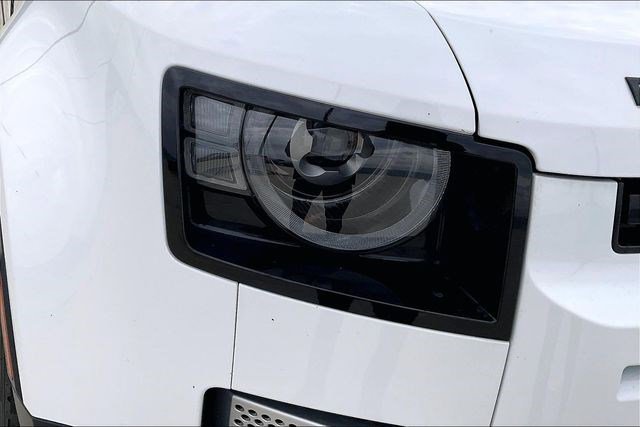 Certified 2023 Land Rover Defender 90 S image 34