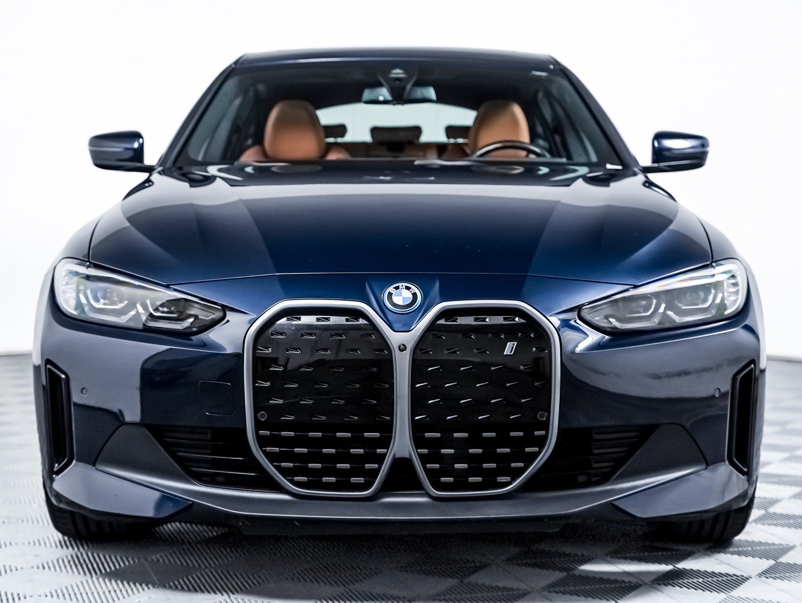 Used 2023 BMW i4 eDrive35 w/ Premium Package RWD image 8