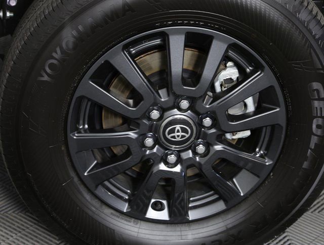 Used 2025 Toyota Land Cruiser image 8