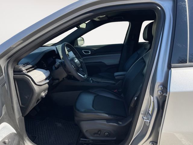 Used 2023 Jeep Compass Latitude w/ Convenience Group image 9