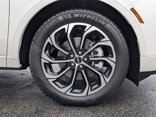 New 2026 Lincoln Nautilus Reserve AWD/4WD image 11