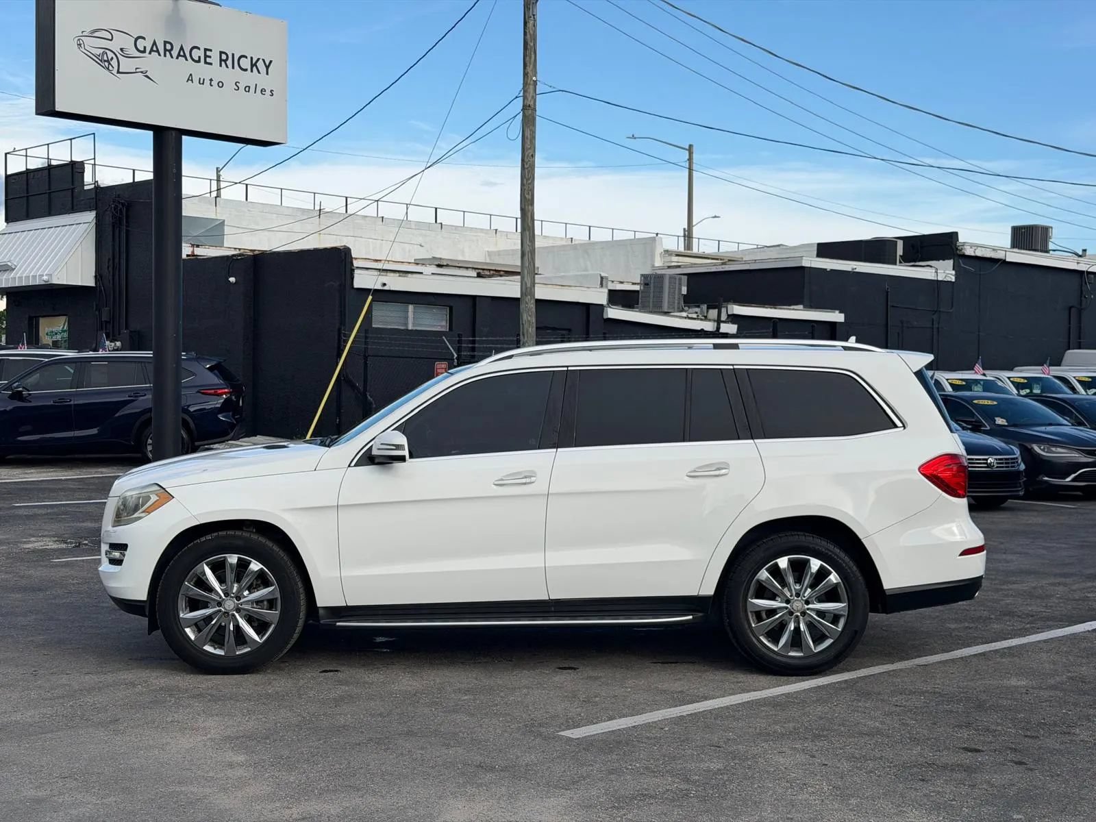 Used 2016 Mercedes-Benz GL 450 4MATIC w/ Premium I Package image 8