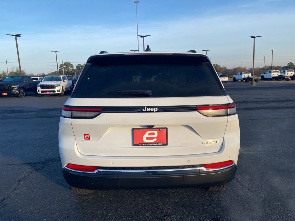 New 2025 Jeep Grand Cherokee Limited image 6