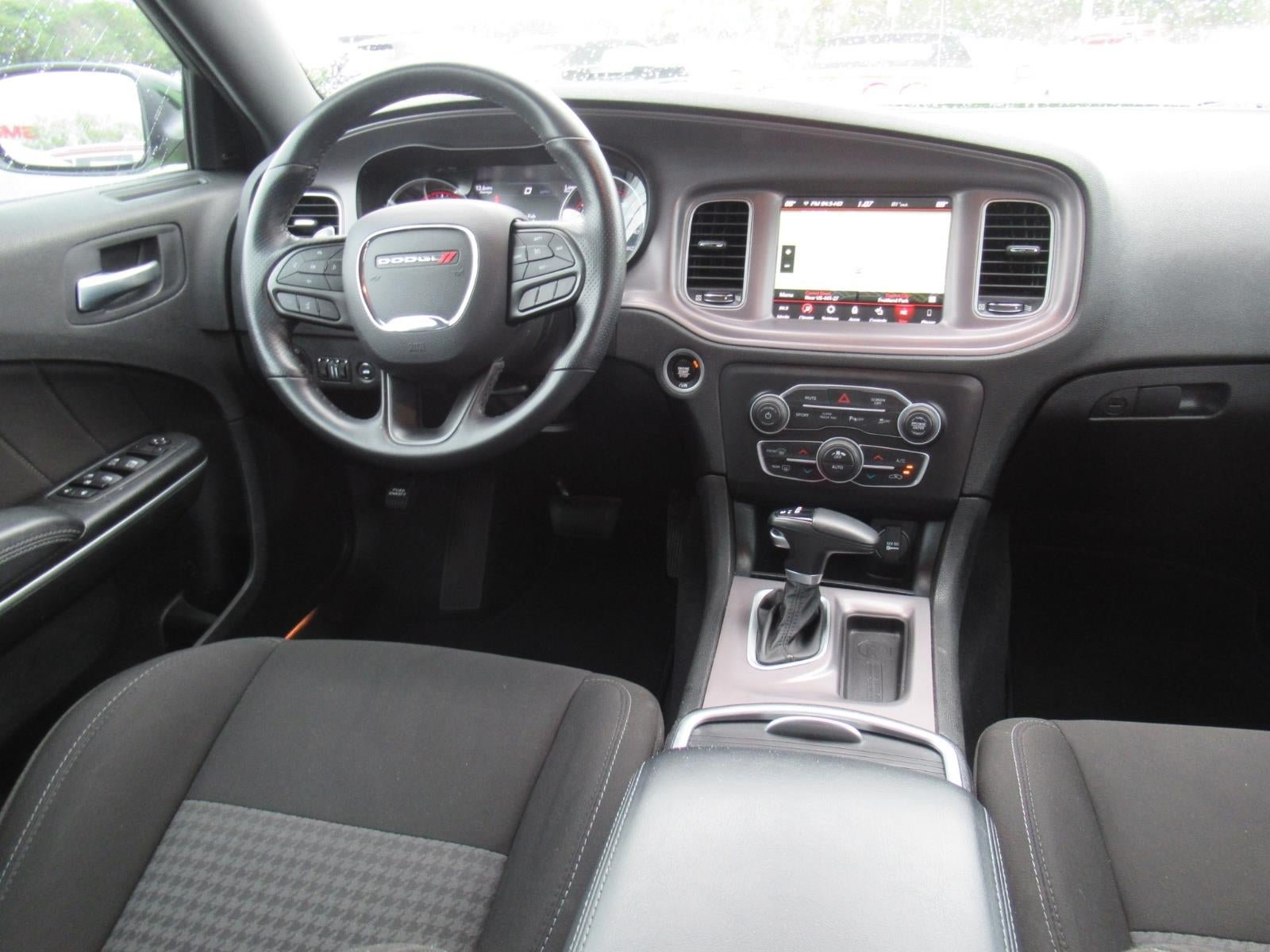 Used 2023 Dodge Charger R/T w/ Harman/Kardon Audio Group RWD image 13