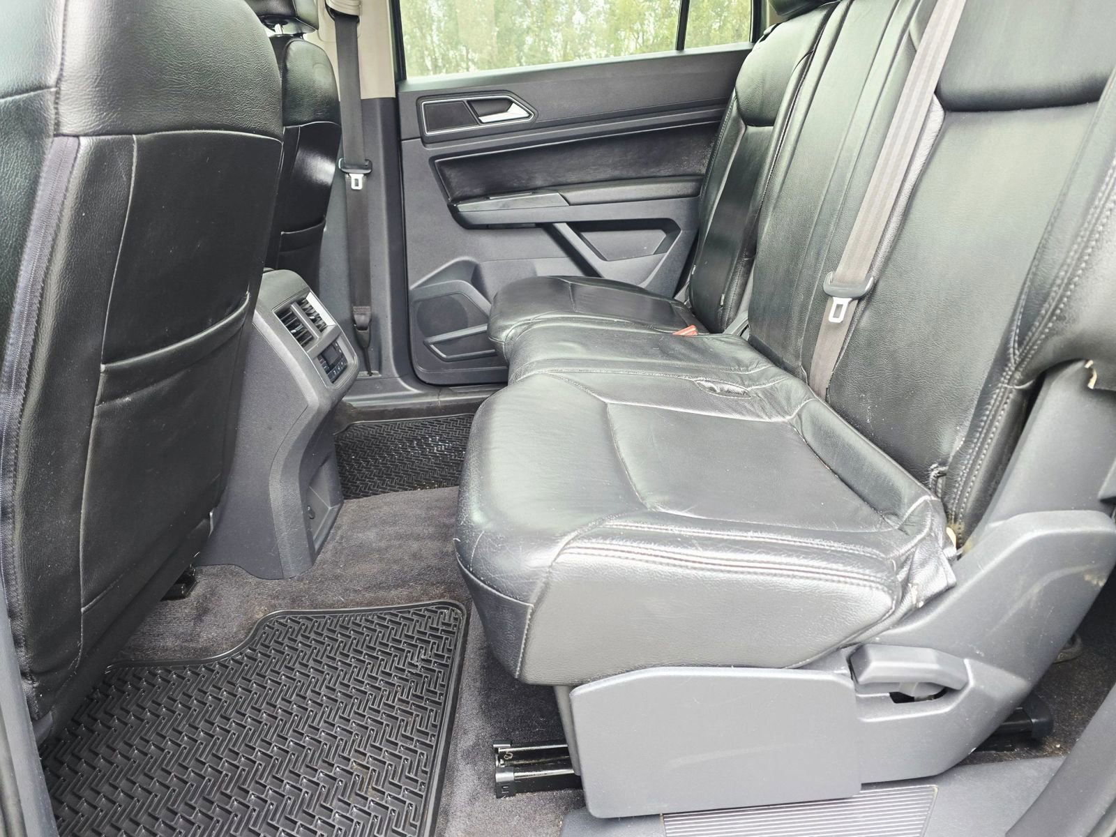 Used 2018 Volkswagen Atlas Launch Edition image 37